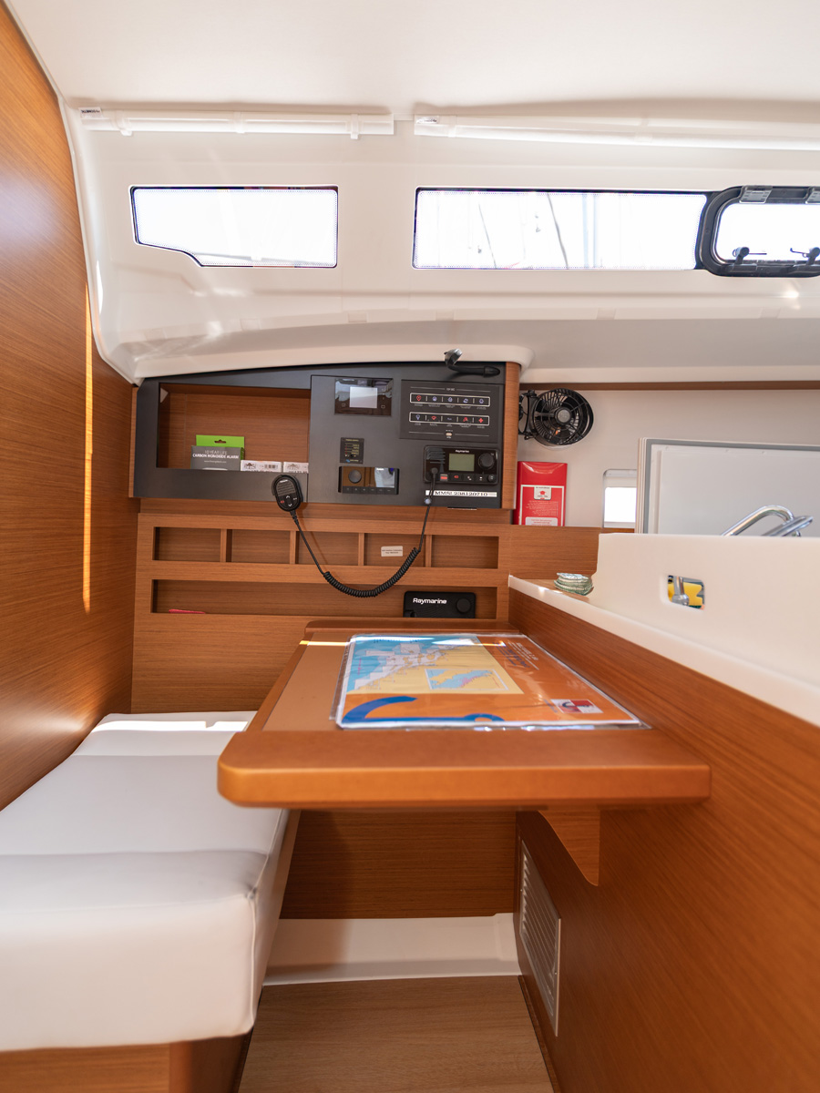 OLIVER new 2025 (air condition, solar panels) - 2