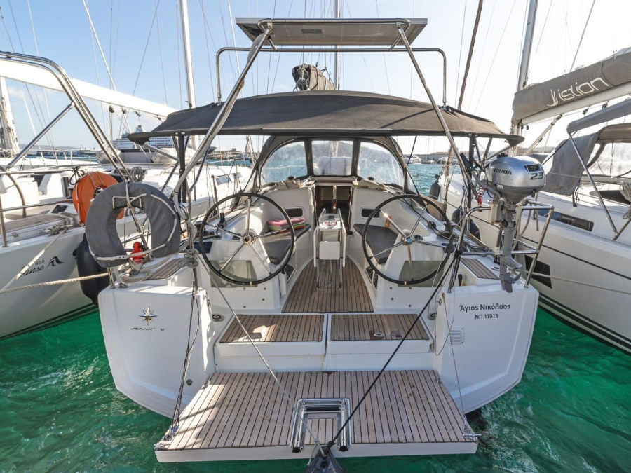 Photo #1 - Sun Odyssey 349 (AGIOS NIKOLAOS) en Port of - 64088