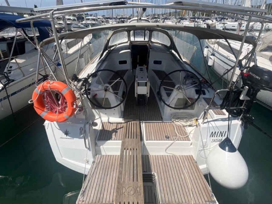 Photo #1 - Sun Odyssey 349 (MINI) en D-Marin Dalmacija Marina - 3928