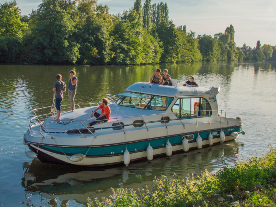 Photo #1 - Confort Groupe XL 8-12 p. (Alto) en Sablé-sur-Sarthe - 64506