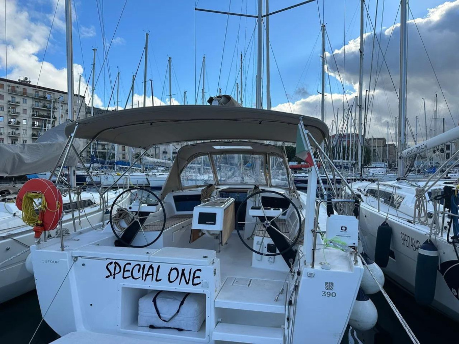 Photo #1 - Dufour 390 (Special One) en Marina di - 64765