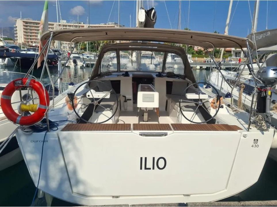 Photo #1 - Dufour 430 (Ilio) en Marina di - 64766