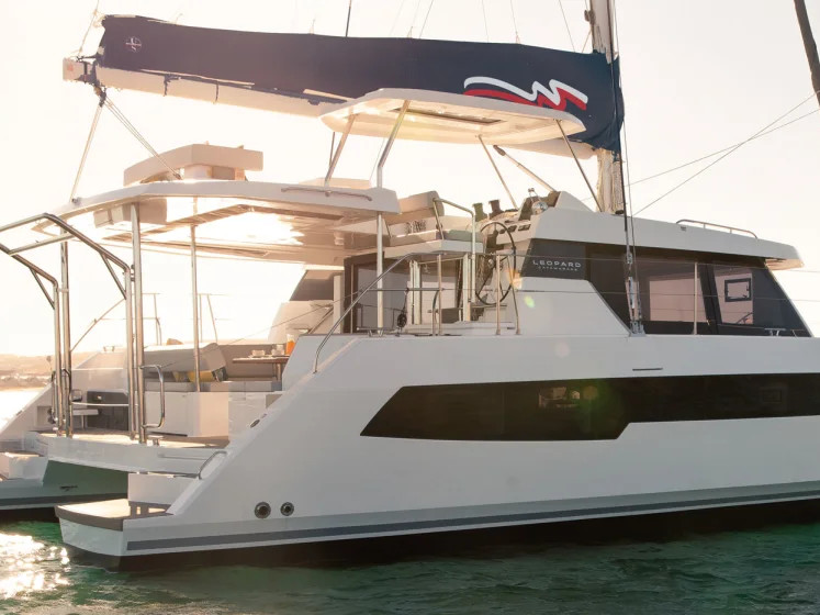 Photo #1 - Leopard 42 (Leopard 42) en Palm Cay One Marina - 64584