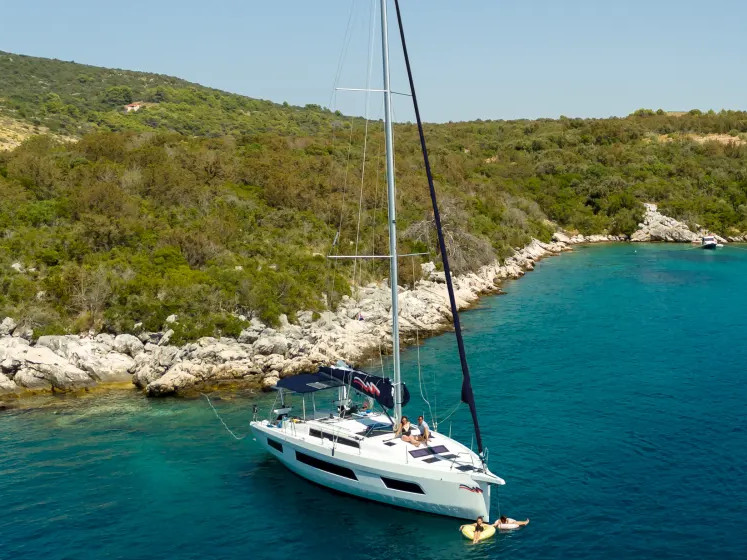 Photo #1 - Dufour 44 (Dufour 44) en Marina Zeas - 64646