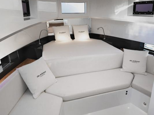 Interior image - 2