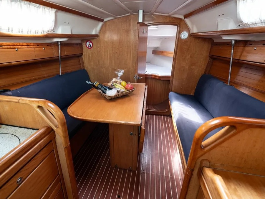 Interior image - 1