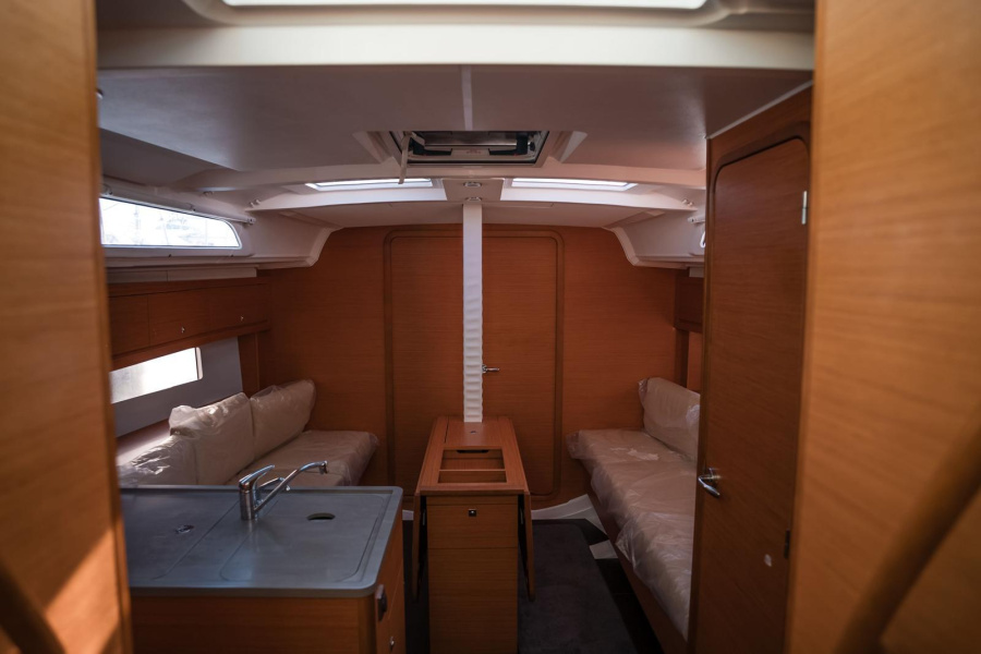 Tormenta (Available for Crewed Daily Charters Only) - 2