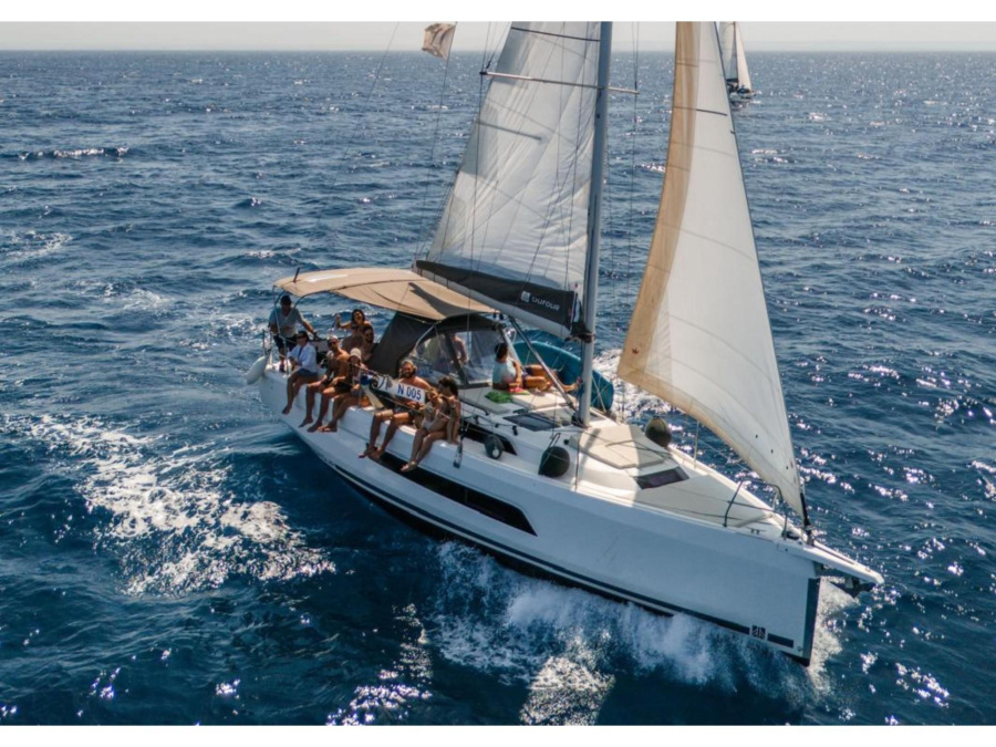 Photo #1 - Dufour 37 – Available for Crewed Daily Charters Only (Tormenta (Available for Crewed Daily Charters Only)) en Porto di Castellammare del Golfo - 66138