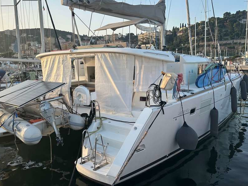 Photo #1 - Lagoon 450 Fly (Branchia) en Darsena Acton - 65250