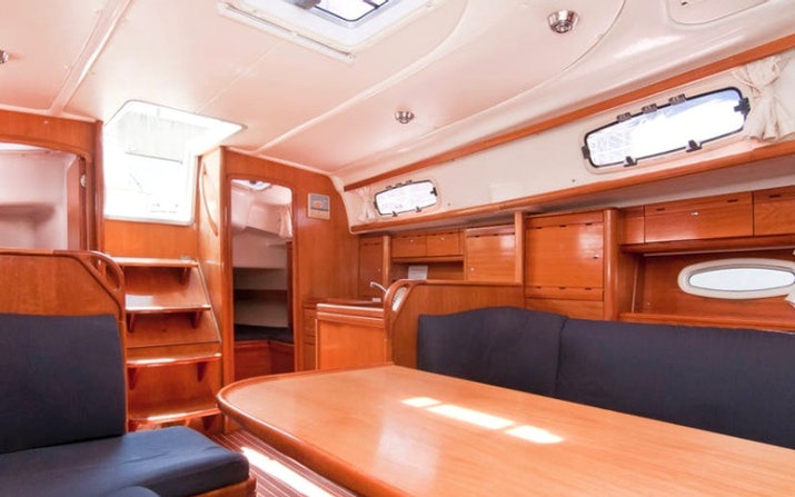 Interior image - 2