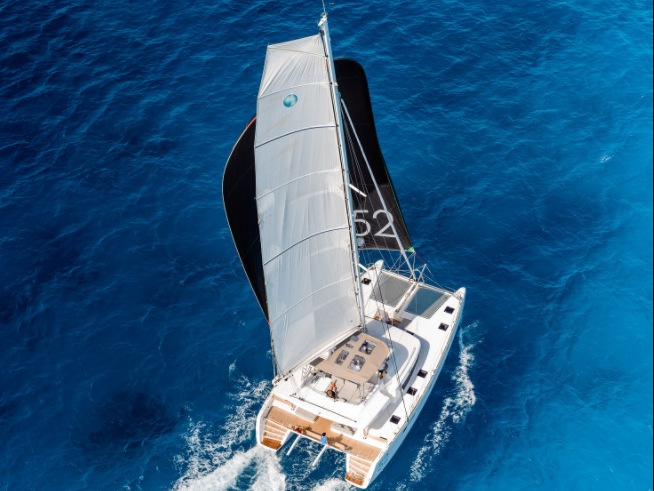 Photo #1 - Lagoon 52F (SUMMERTIME) en Marina - 25356