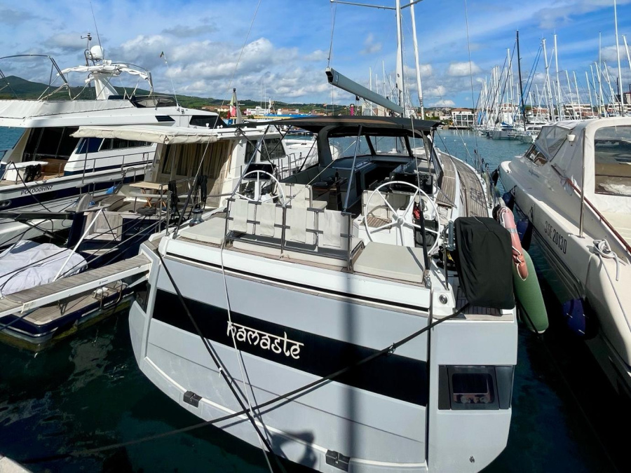Photo #1 - Oceanis Yacht 62 (Namaste I) en Marina Cala de' Medici - 65575