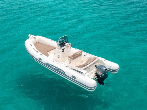 Photo #1 - Tempest 570 40 HP (Cap 570) en Porto Cervo - 65697