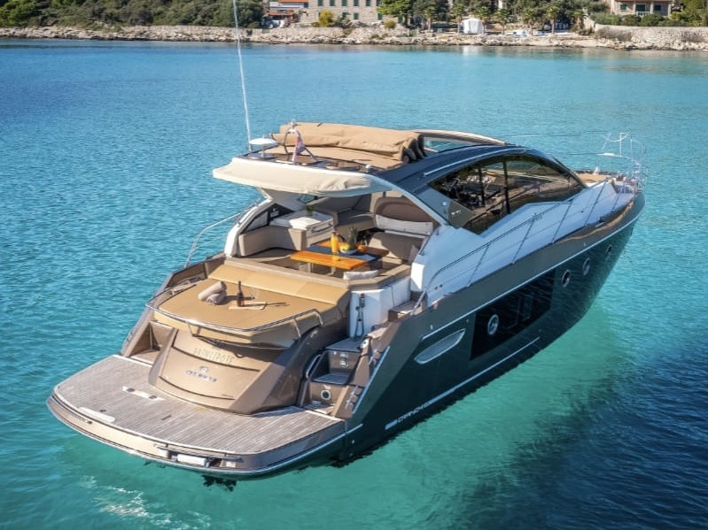 Photo #1 - Cranchi M44 HT (Brown Sugar) en ACI Marina - 65666