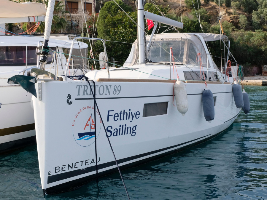 Photo #1 - Oceanis 38.1 (TRITON 89) en Sailing Club - 18224