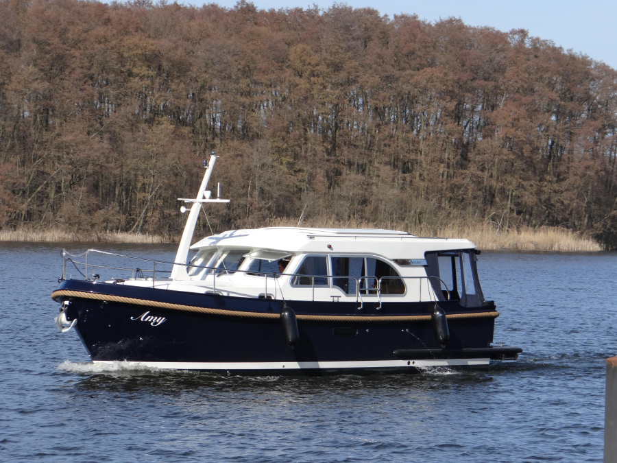 Photo #1 - Linssen Grand Sturdy 30.0 Sedan Intero (Amy) en Jachthafen - 63158