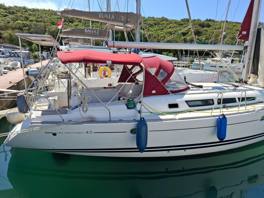 Main image - 0