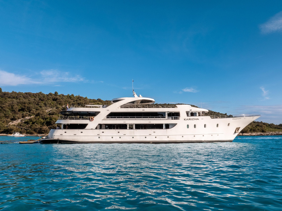 Photo #1 - Motoryacht Karizma (Karizma) en ACI Marina - 19787