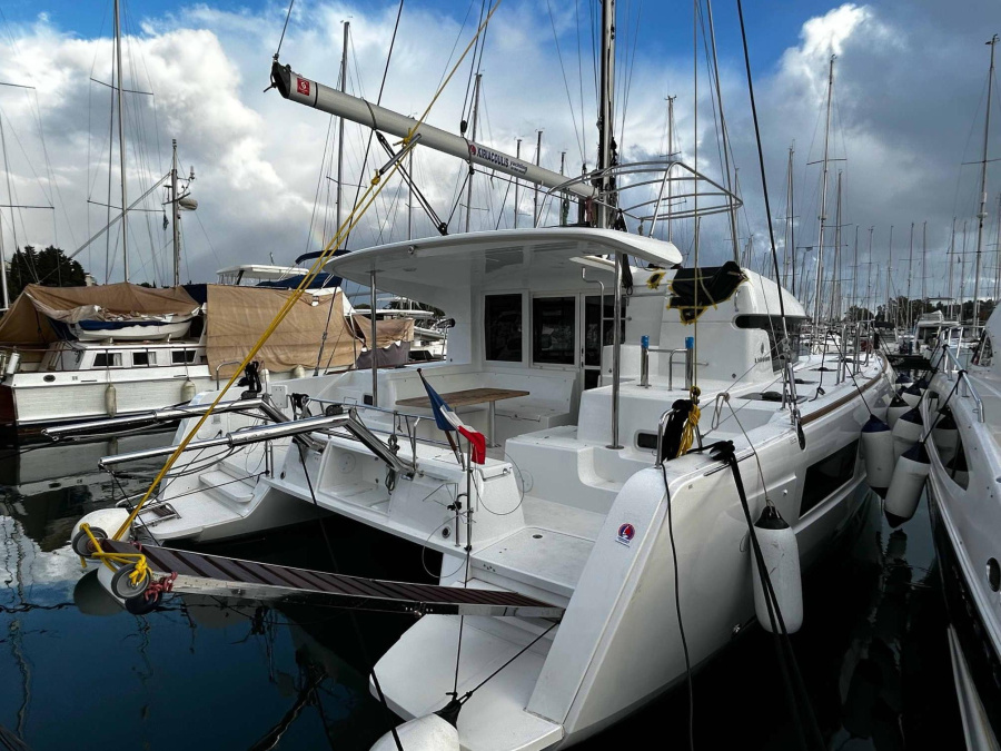 Photo #1 - Lagoon 40 (4 cab.) (DIDOO) en D-Marin Marina Gouvia - 67114