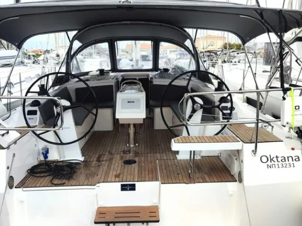Photo #1 - Bavaria C42 (3 cab.) (OKTANA) en D-Marin Marina Lefkas - 67124