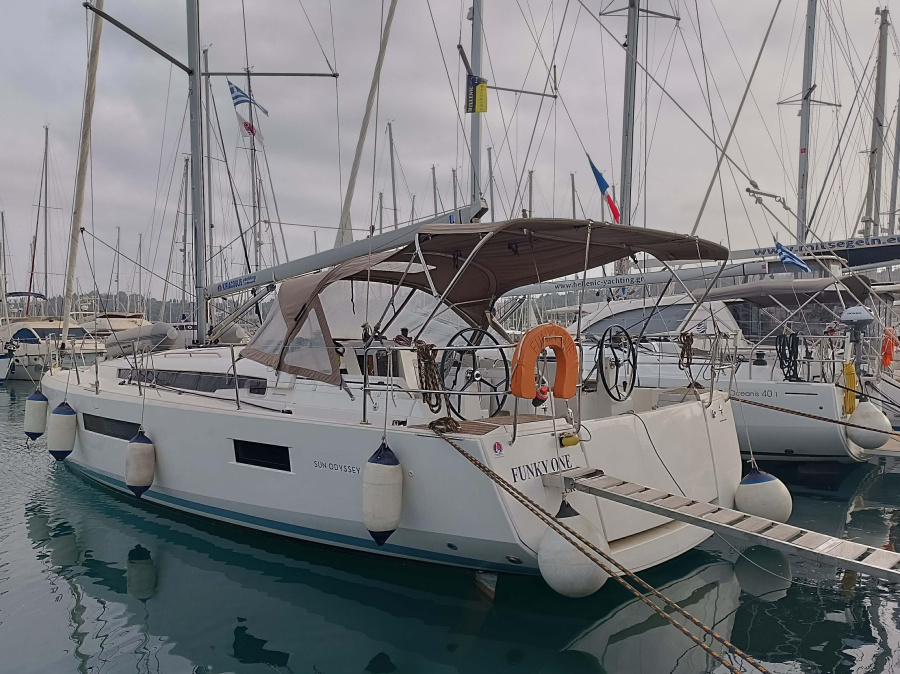 Photo #1 - Sun Odyssey 440 (4 cab.) (FUNKY ONE) en D-Marin Marina Gouvia - 67129