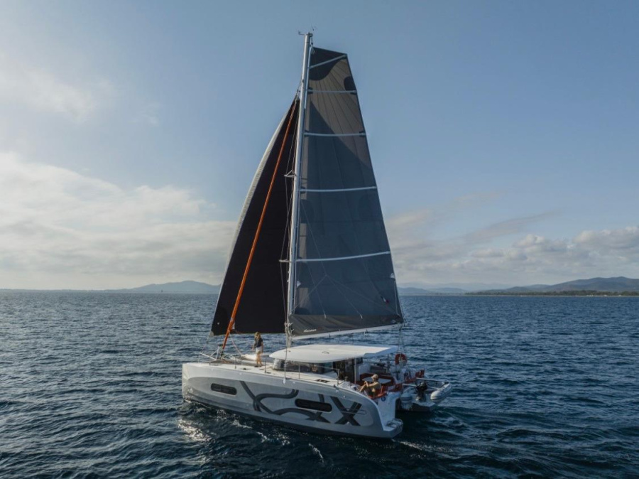 Photo #1 - Excess 11 (6 cab.) (ZENITH) en D-Marin Marina Lefkas - 67138