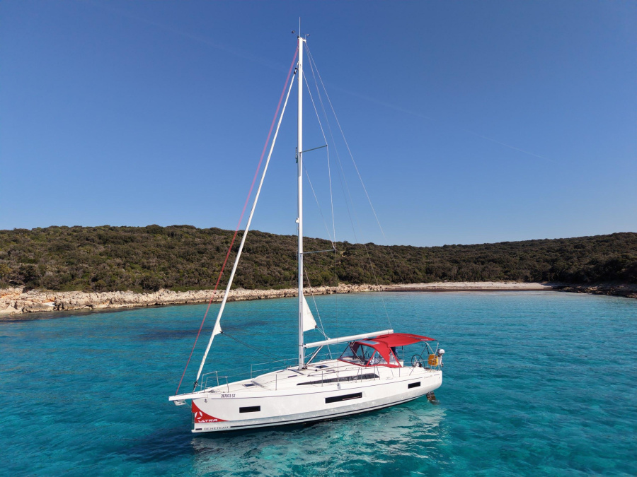 Photo #1 - Oceanis 40.1 (KOBE) en ACI Marina - 20440