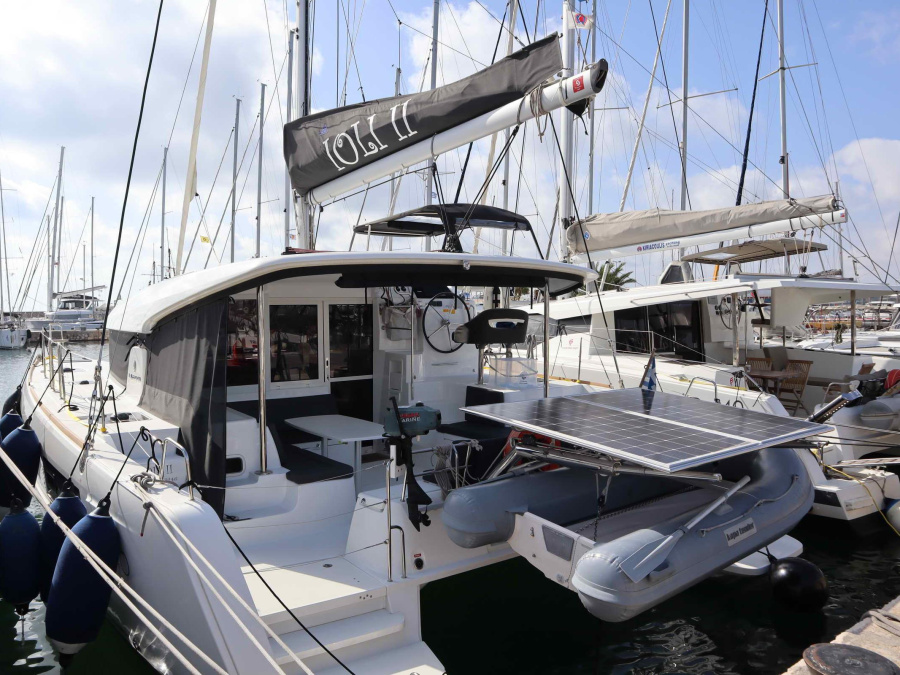 Photo #1 - Lagoon 40 (4 cab.) (IOLI II) en Alimos Marina - 67155