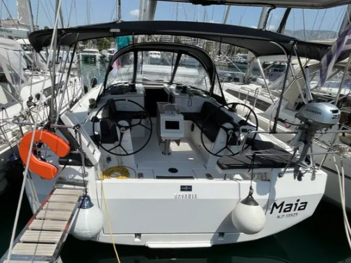 Photo #1 - Bavaria C42 (3 cab.) (MAIA) en Alimos Marina - 67158