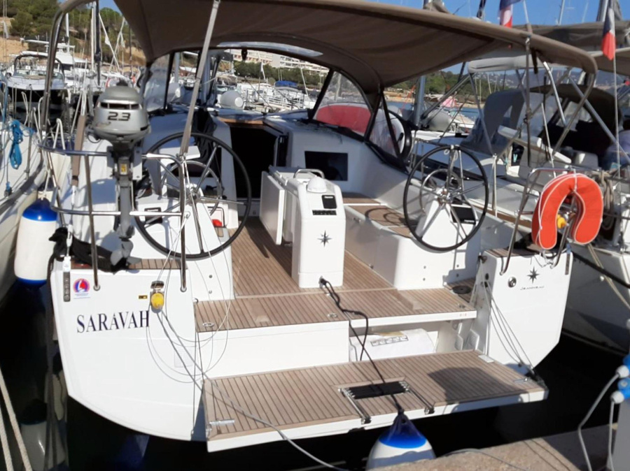 Photo #1 - Sun Odyssey 410 (3 cab.) (SARAVAH) en Port de Bormes-les-Mimosas - 67169