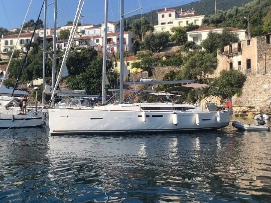 Photo #1 - Sun Odyssey 409 (3 cab.) (ETERNITY) en D-Marin Marina Lefkas - 67194