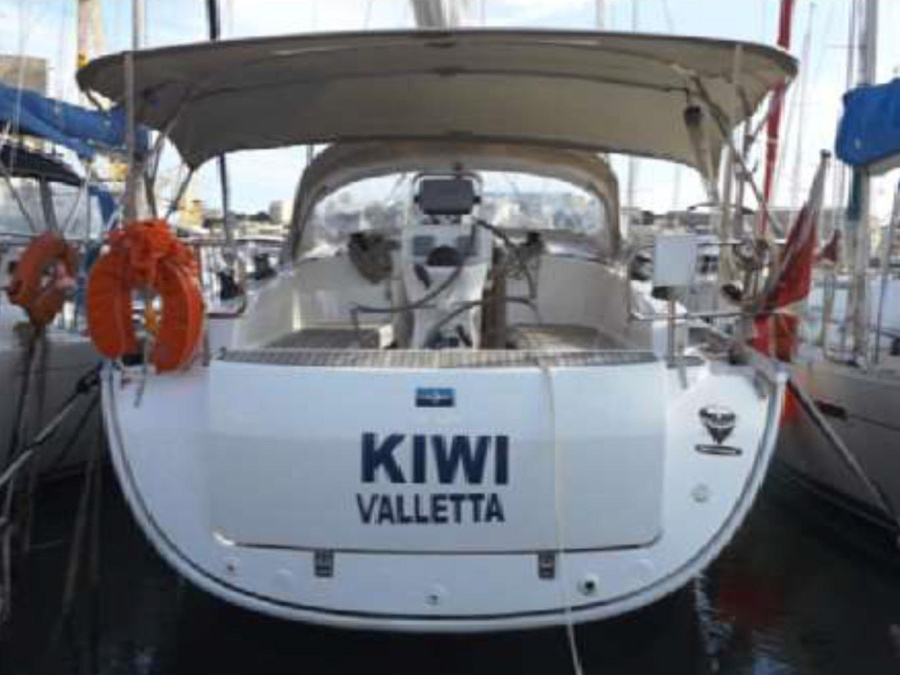 Photo #1 - Bavaria Cruiser 36 (3 cab.) (KIWI) en Marina - 67210