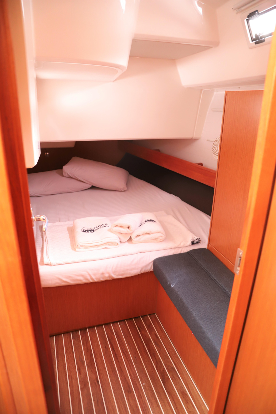 Photo #1 - Bavaria Cruiser 41 (Miber Rhea) en Ece Marina - 17236