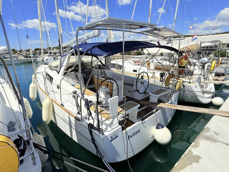 Photo #1 - Oceanis 38 (Felina) en D-Marin Dalmacija Marina - 24315