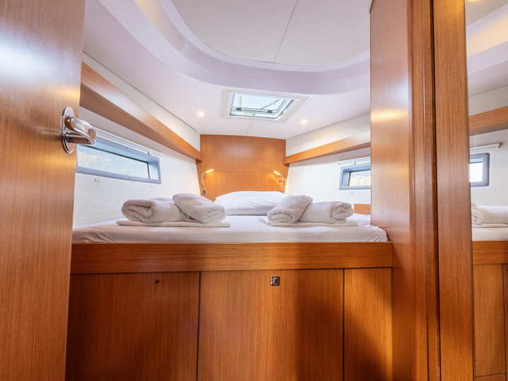 Forward Cabin - 1