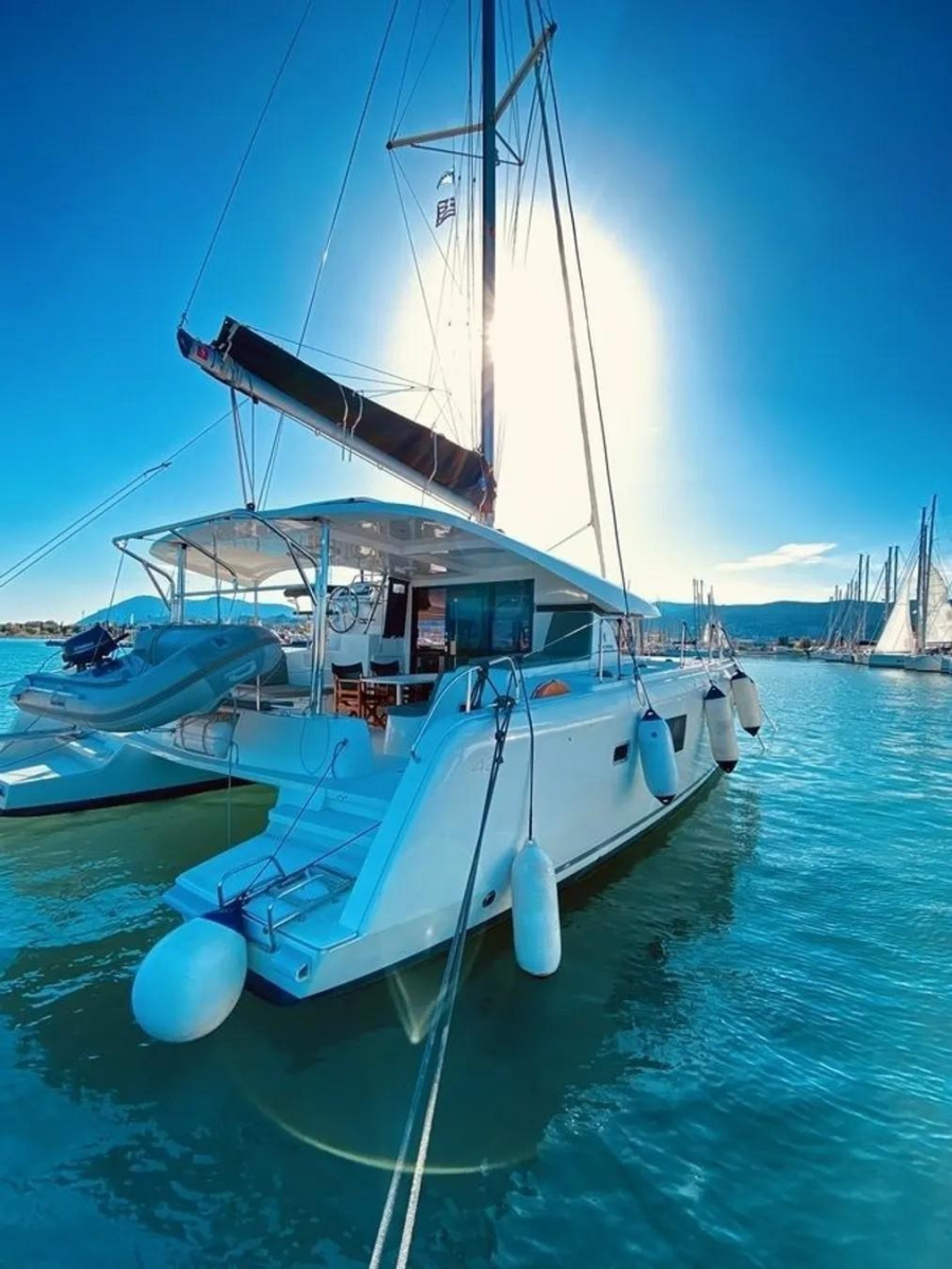 Photo #1 - Lagoon 42 (Kaiki) en Olympic Marina - 66986