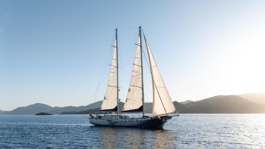 Photo #1 - SILVER MOON (SILVER MOON) en Marina - 65273