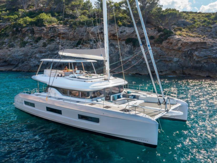 Photo #1 - Lagoon 60 (Athena) en Porto Montenegro - 67552