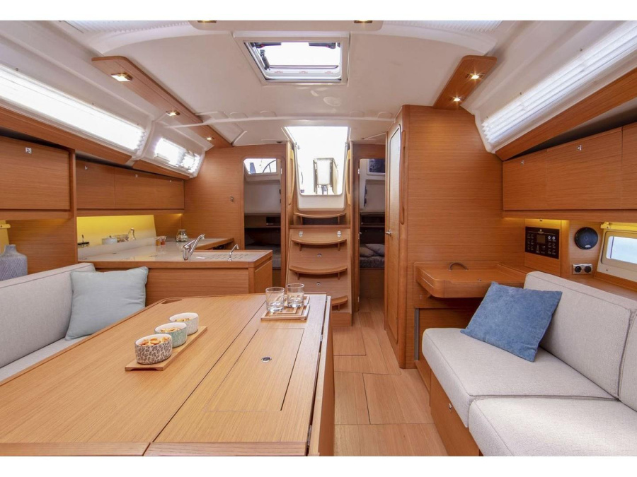 Interior image - 2