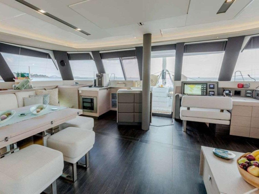 Interior image - 2