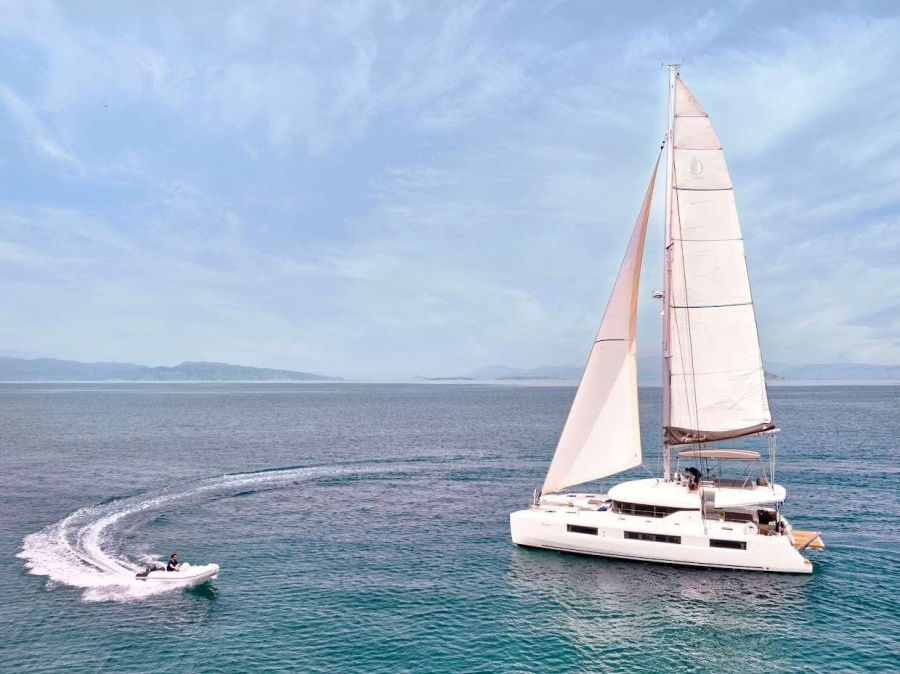 Photo #1 - Lagoon 50 (5 cab) (Andiamo) en Tourlos Marina - 67786