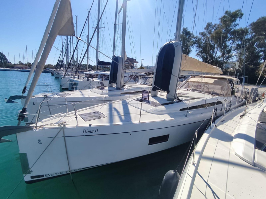 Photo #1 - Oceanis 51.1 (Dima II) en Port of Lefkas - 22744