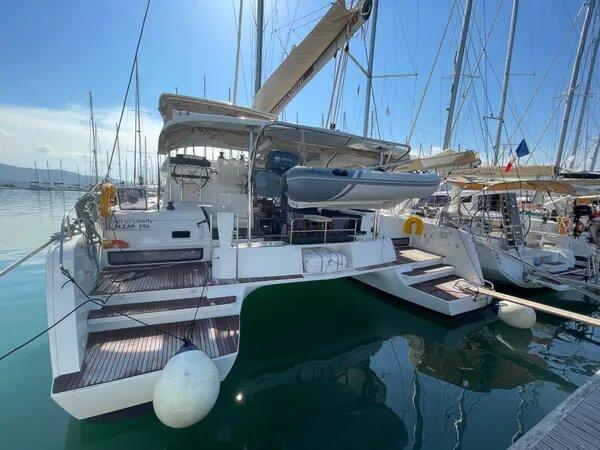 Photo #1 - Lagoon 42 (Art of Liberty) en Rhodes New Marina - 24875