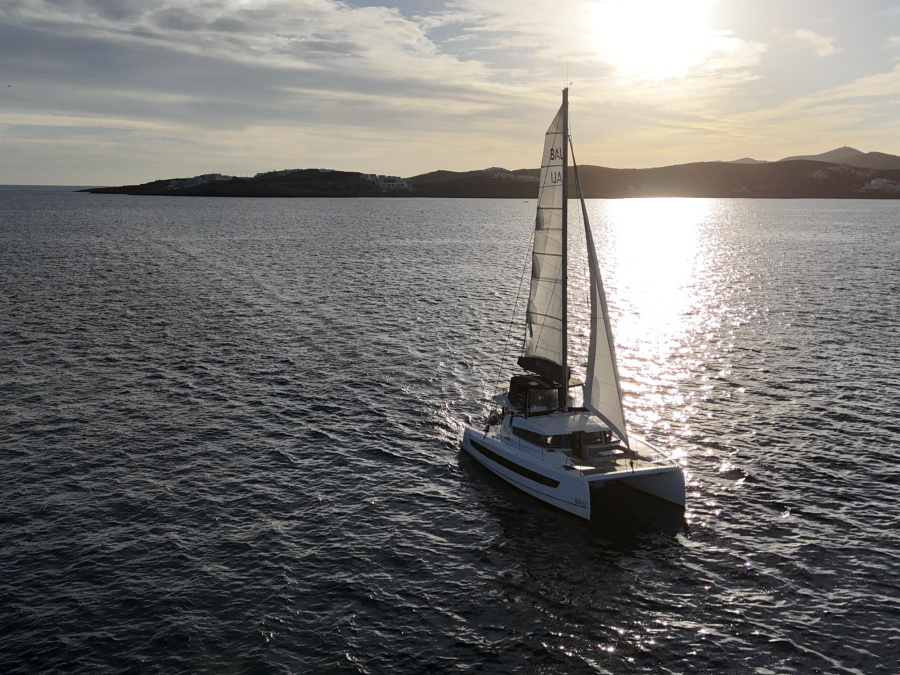 Main image - 0