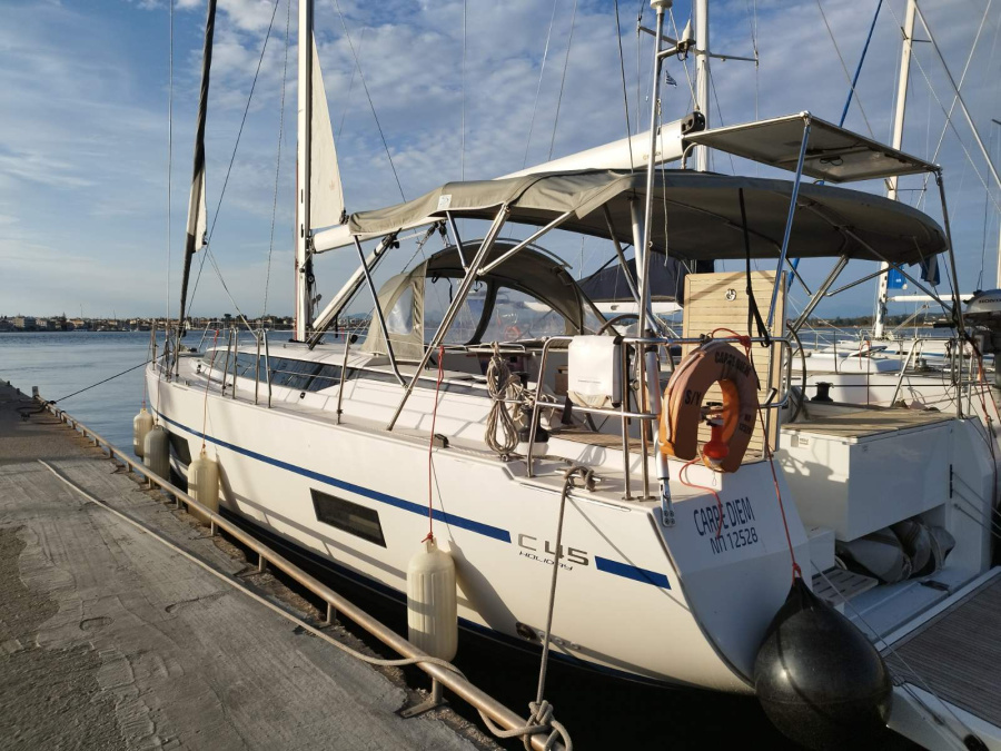 Photo #1 - Bavaria C45 (CARPE DIEM with A/C) en Port of Lefkas - 24966