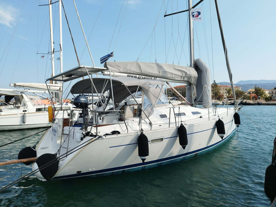 Photo #1 - Oceanis 393 Clipper (ATHINA Sails) en Port of Lefkas - 24378