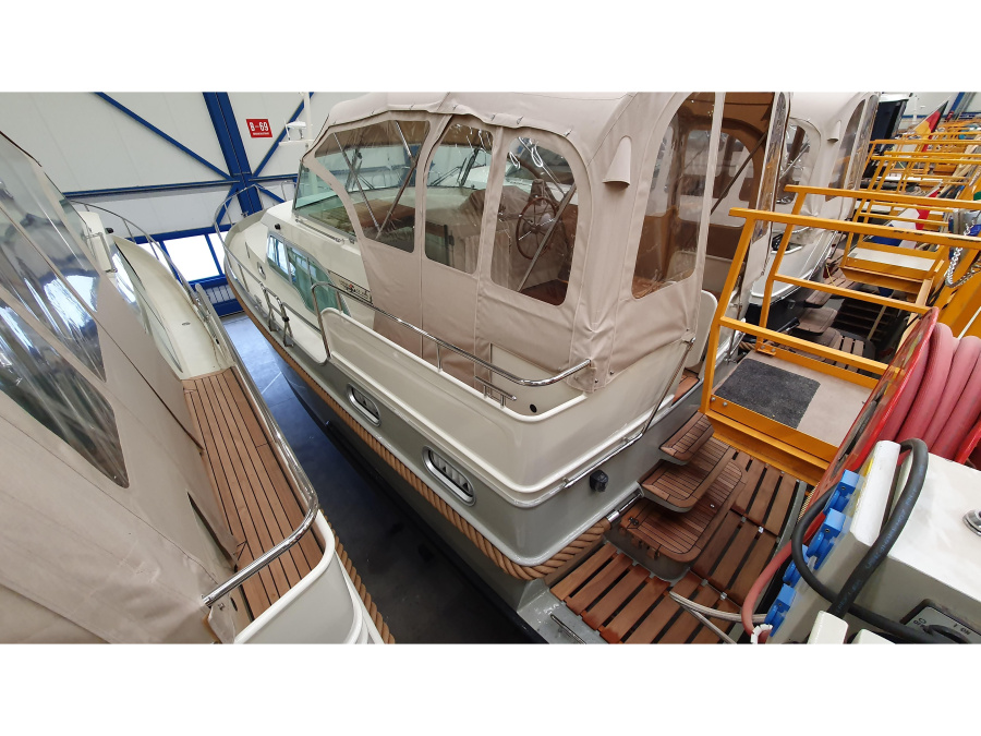 Interior image - 1