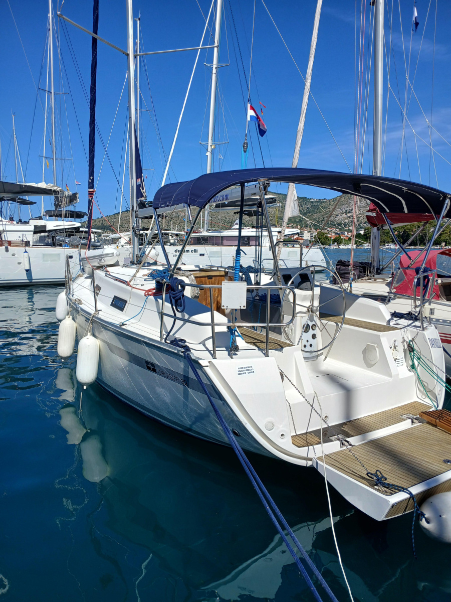 Photo #1 - Bavaria Cruiser 32 (DANIELLE) en ACI Marina - 13833