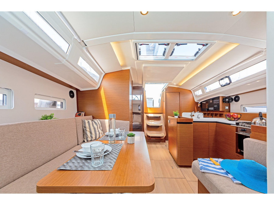 Interior image - 1
