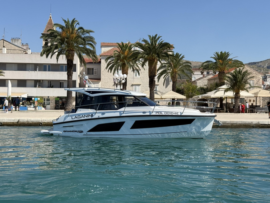 Photo #1 - Grandezza 30 OC (LAGANINI) en SCT Marina - 23420
